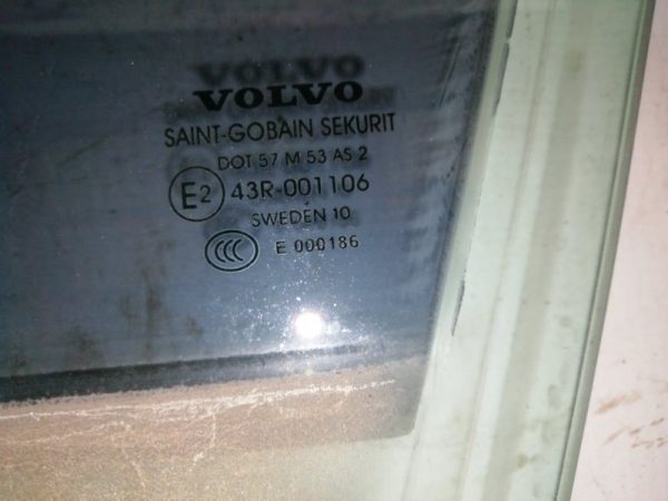 стекло двери VOLVO